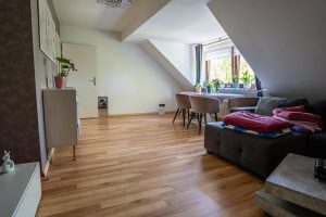 Charmante Dachgeschosswohnung in Hamburg Lokstedt-22-07
