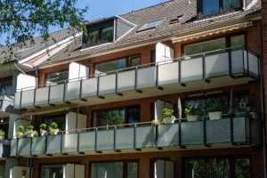 Charmante Dachgeschosswohnung in Hamburg Lokstedt-22