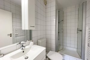 apartment-halstenbek-bahnhofstrasse-badezimmer