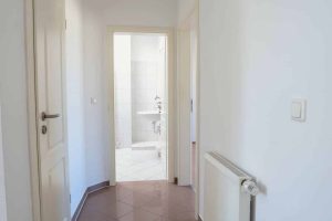 luruper-hauptstrasse-162-08-flur